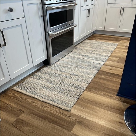 NWT THRESHOLD WOVEN RUNNER RUG - Picture 3 of 5